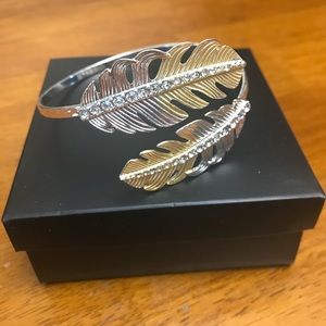 Avon silver and gold tone leaf bracelet